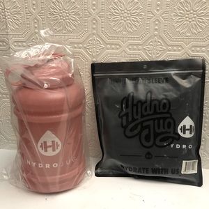 Hydro Jug and Black Marble Sleeve